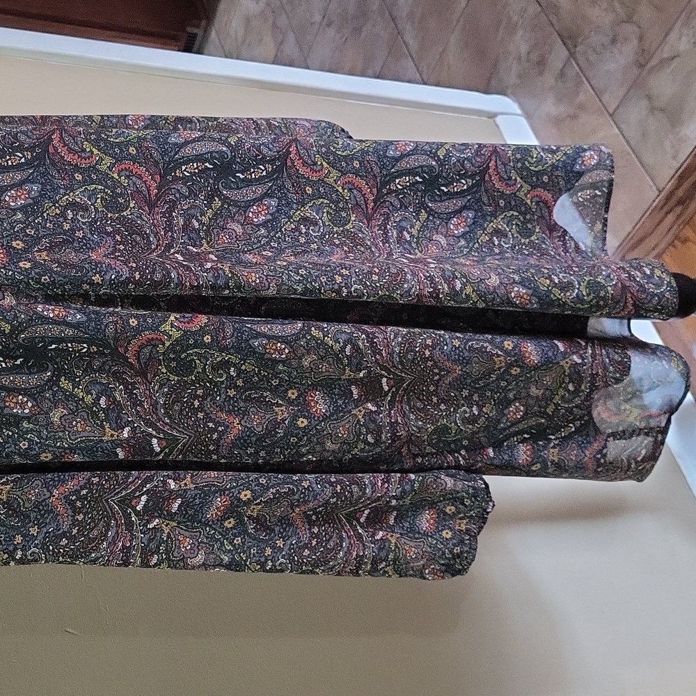 Ruff Hewn Grey Paisley Lined Dress Top with Olive and Rust Accents - Picture 6 of 14
